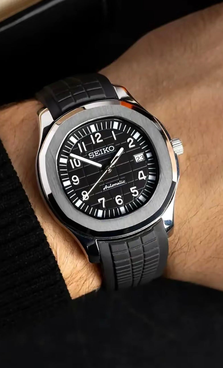 Seiko Aquanaut - Black Dial
